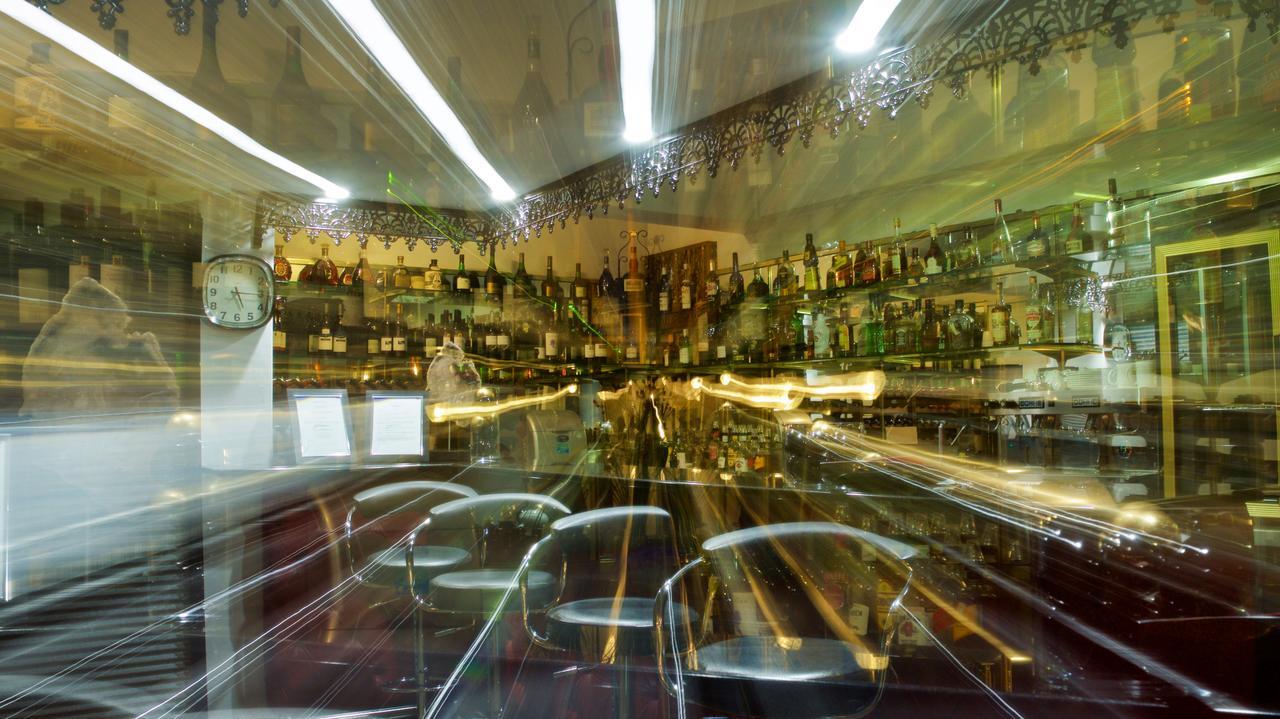 Soho Brisbane Hotel Bagian luar foto